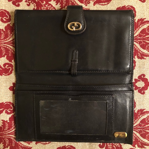 Vintage Gucci Wallet - Picture 3 of 8